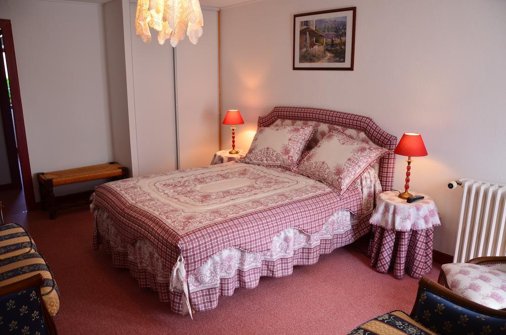 Auberge Bourbonnaise Lurcy-Levis Ruang foto